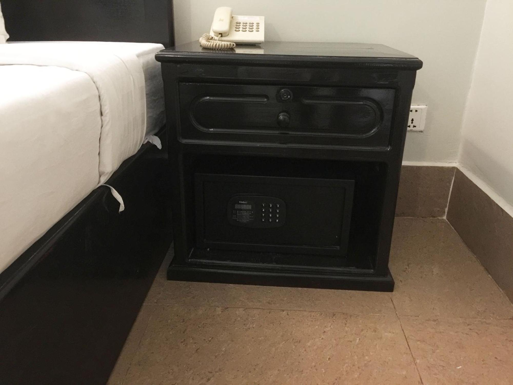 Central Night Hotel Сием Реап Екстериор снимка