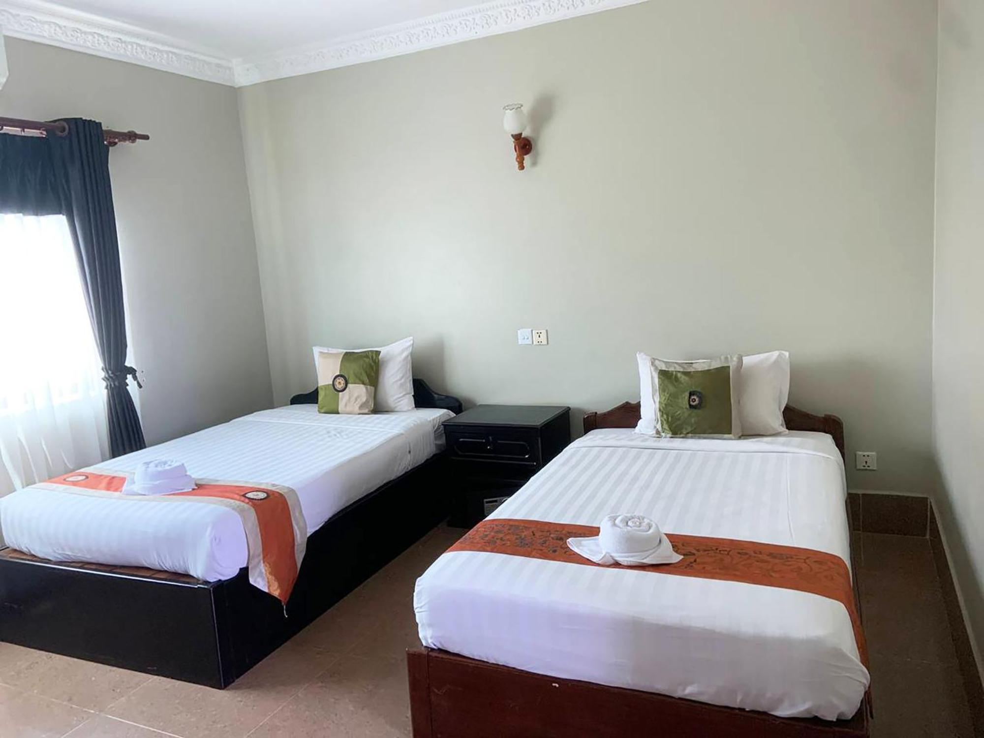 Central Night Hotel Сием Реап Екстериор снимка