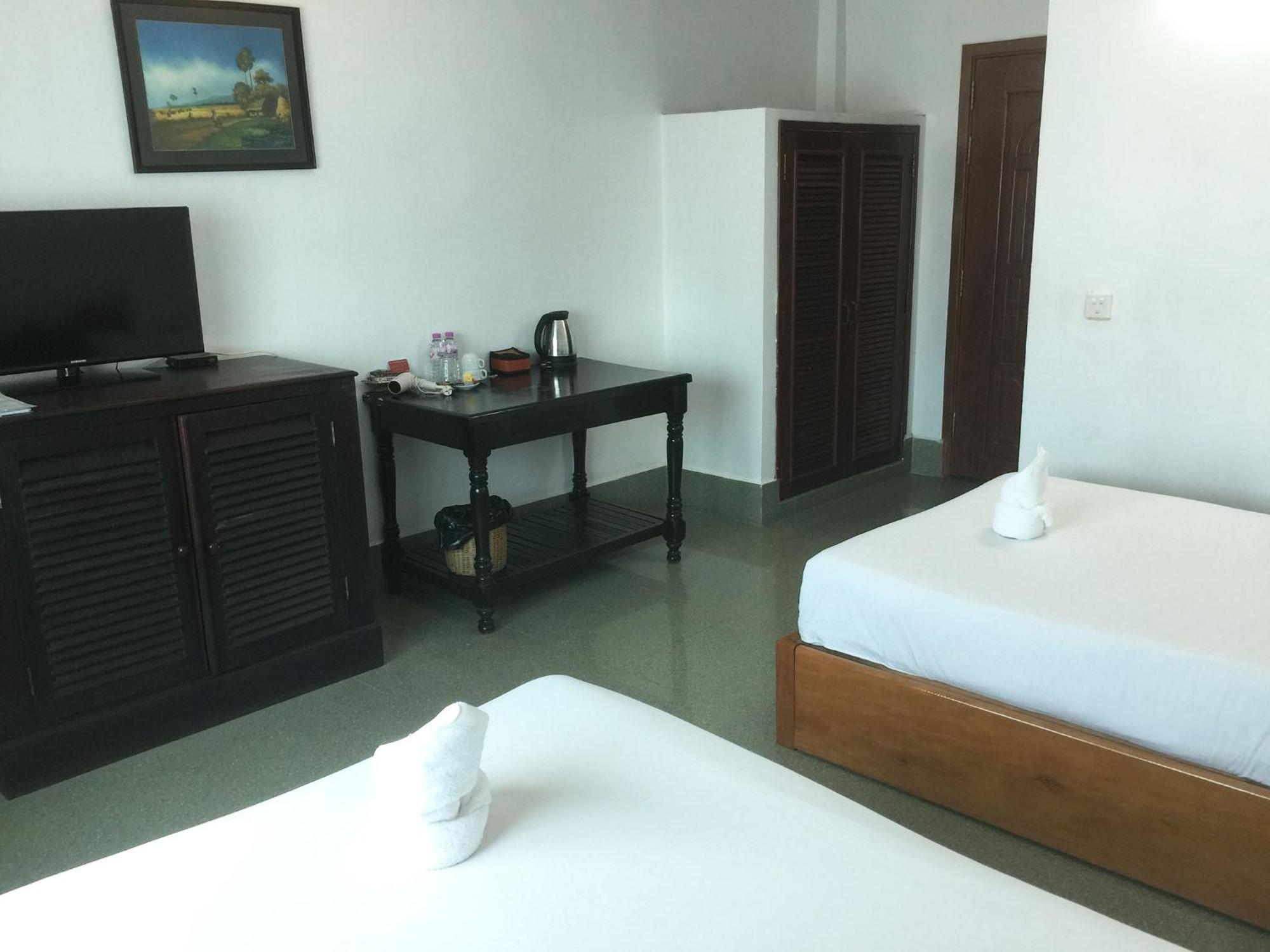 Central Night Hotel Сием Реап Стая снимка